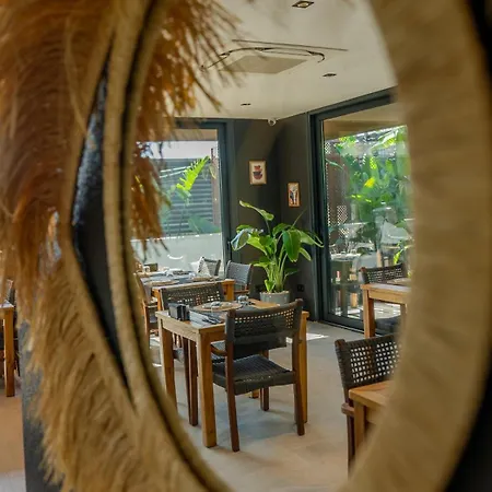 The Grey Alacati Çeşme